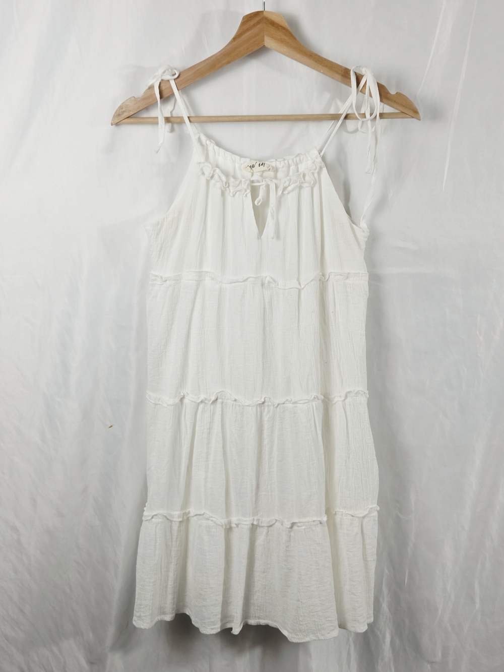 New In White Tiered Flowy Feminine Sundress with Tie Shoulder Straps Size Small